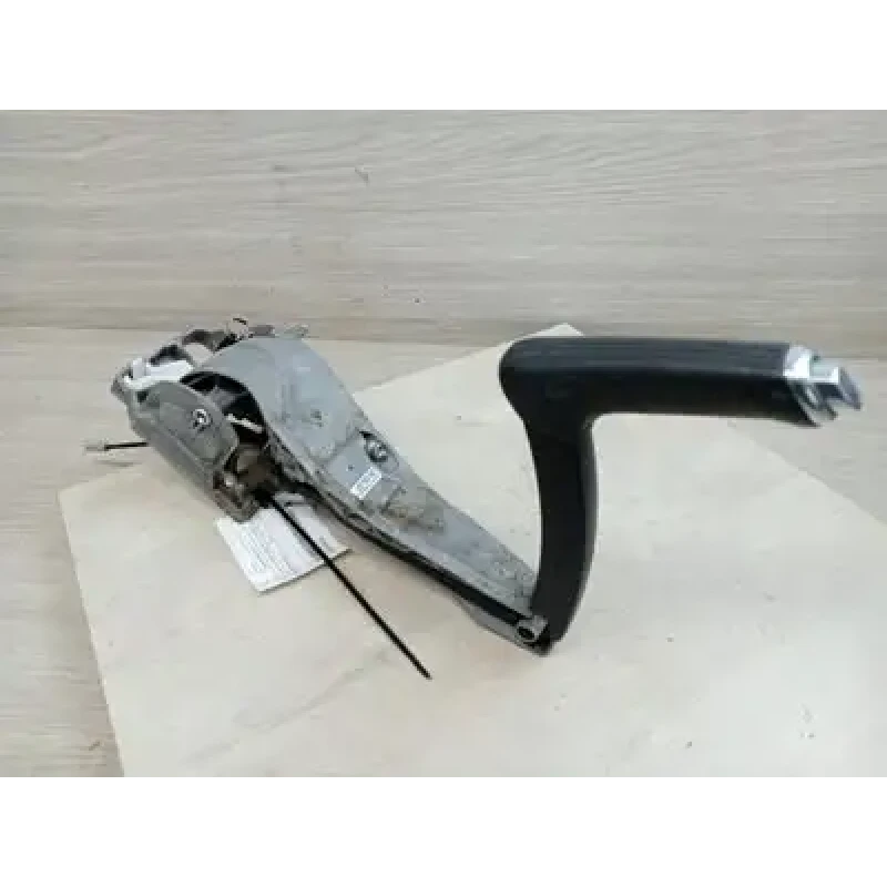 FORD FOCUS HANDBRAKE LEVER LW, W/ LEATHER COVER, LARGE TYPE, 05/11-08/15 2014 FORD FOCUS HANDBRAKE LEVER LW, W/ LEATHER COVER, LARGE TYPE, 05/11-08/15 2014