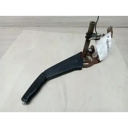 MITSUBISHI PAJERO HANDBRAKE LEVER NS-NT-NW, LEATHER TYPE, 08/06-08/14 2011