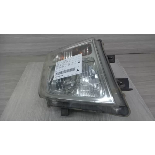 NISSAN NAVARA RIGHT HEADLAMP D40 (VIN VSK), 06/07-01/10 2009