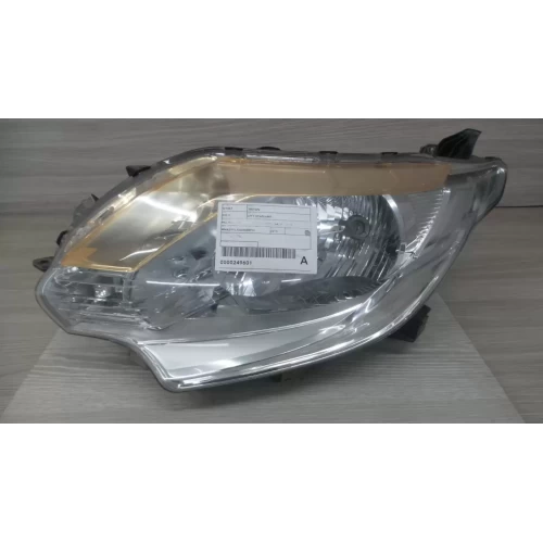 MITSUBISHI TRITON LEFT HEADLAMP MQ, HALOGEN TYPE, CLEAR INSERT, 04/15-10/18 2015