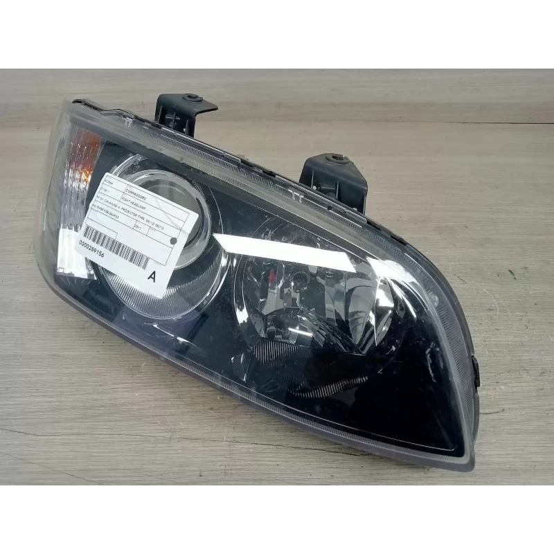 HOLDEN COMMODORE RIGHT HEADLAMP VE SII, CALAIS/SS-V, PROJECTOR TYPE, 09/10-05/13