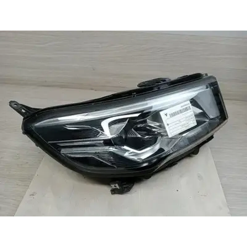 LDV DELIVER 9 RIGHT HEADLAMP HALOGEN TYPE, 07/20- 2021
