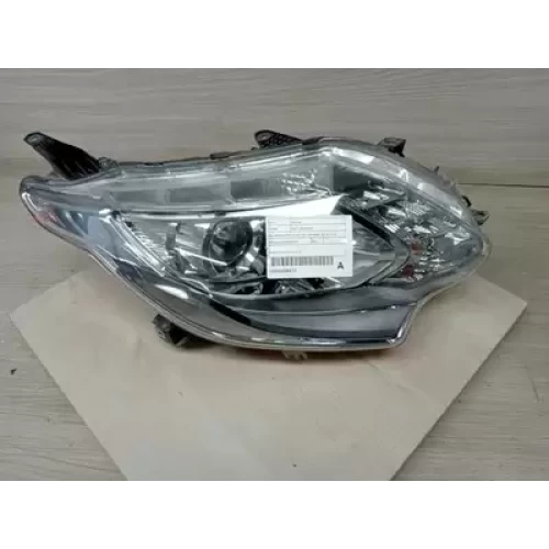 MITSUBISHI TRITON RIGHT HEADLAMP MQ, XENON TYPE, CLEAR TINT TOP EDGE, 03/15-10/1