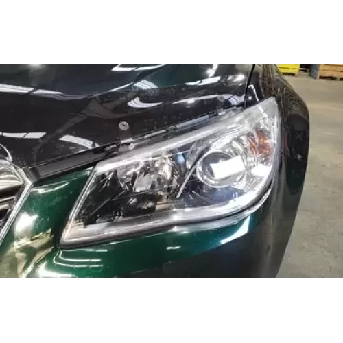HOLDEN COMMODORE LEFT HEADLAMP VF, EVOKE/CALAIS, BLACK INSERT TYPE, 09/15-12/17