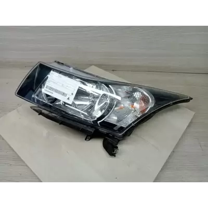 HOLDEN CRUZE LEFT HEADLAMP JG, 03/09-02/11 2010