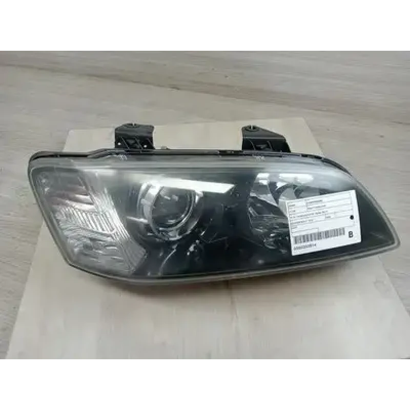 HOLDEN COMMODORE RIGHT HEADLAMP VE SI, CALAIS/SSV/HSV, 08/06-08/10 2008