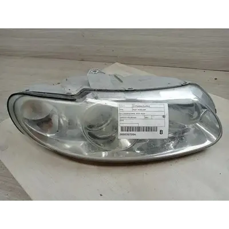 HOLDEN STATESMAN/CAPRICE RIGHT HEADLAMP WH, INTERNATIONAL, 04/02-04/03 2002 HOLDEN STATESMAN/CAPRICE RIGHT HEADLAMP WH, INTERNATIONAL, 04/02-04/03 2002