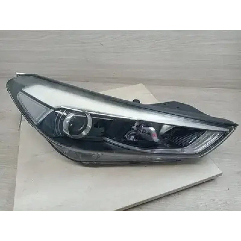 HYUNDAI TUCSON RIGHT HEADLAMP TL, ACTIVE/ACTIVE X, KOREAN BUILT (VIN KMHJ), HALO