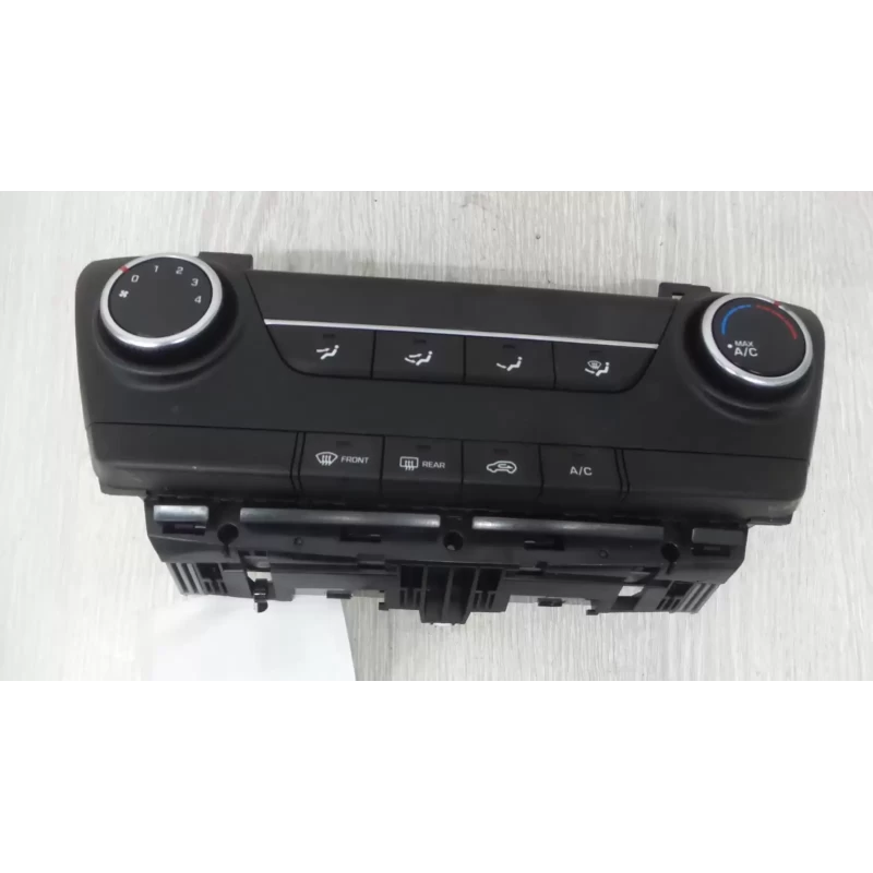 HYUNDAI TUCSON HEATER/AC CONTROLS TL, NON CLIMATE CONTROL TYPE, 07/15-01/21 2019