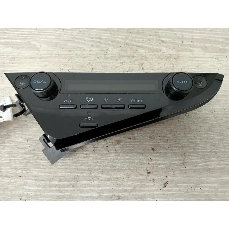 TOYOTA CAMRY HEATER/AC CONTROLS CLIMATE CONTROL TYPE, XV70, 09/17- 2019