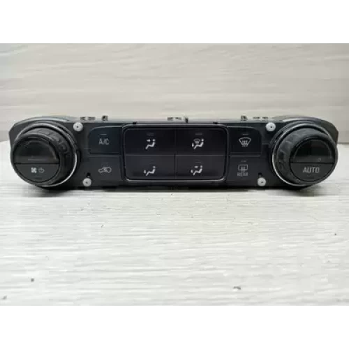 HOLDEN TRAILBLAZER HEATER/AC CONTROLS CLIMATE CONTROL TYPE, FRONT, RG, 07/16-12/