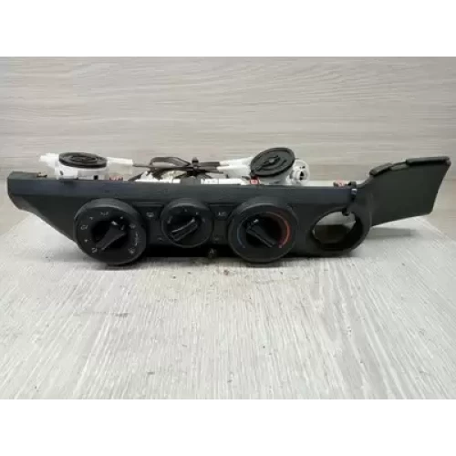 TOYOTA HILUX HEATER/AC CONTROLS NON CLIMATE CONTROL TYPE, 09/15- 2018