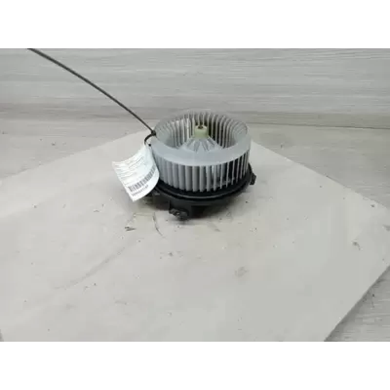TOYOTA KLUGER HEATER FAN MOTOR GSU40-GSU45, FRONT, 05/07-02/14 2009