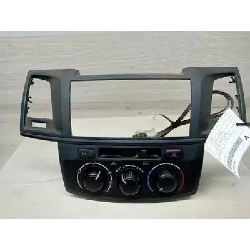 TOYOTA HILUX HEATER/AC CONTROLS NON CLIMATE CONTROL TYPE, 07/11-08/15 2014