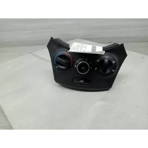 HYUNDAI ACCENT HEATER/AC CONTROLS NON CLIMATE CONTROL, 2 WHITE PLUG TYPE, RB, 05