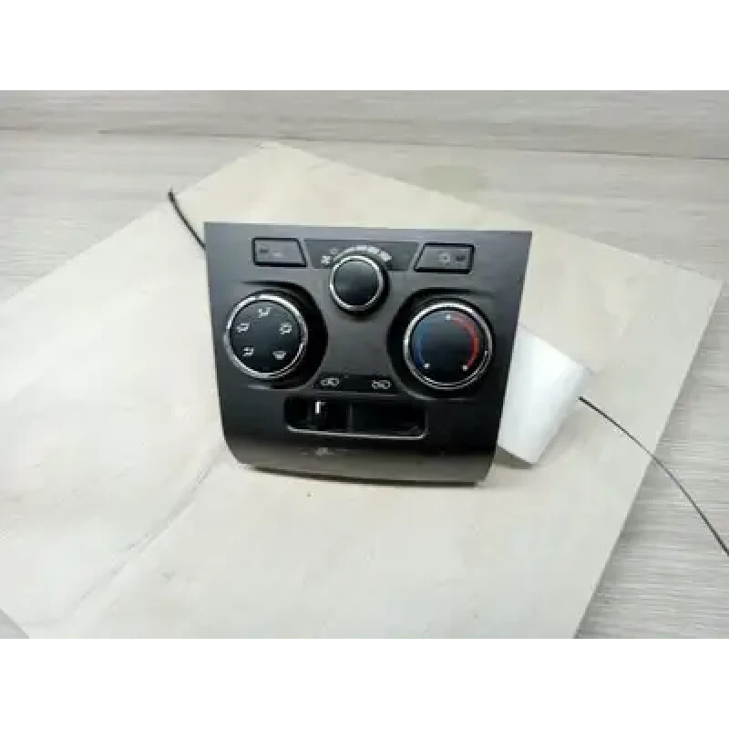 HOLDEN COLORADO HEATER/AC CONTROLS NON CLIMATE CONTROL, W/ DEMISTER BUTTON TYPE,