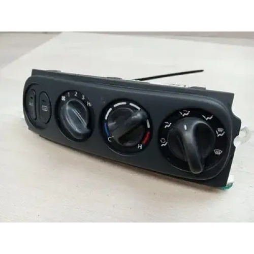 HOLDEN COMMODORE HEATER/AC CONTROLS VT-VX NORMAL 09/97-09/02 2002