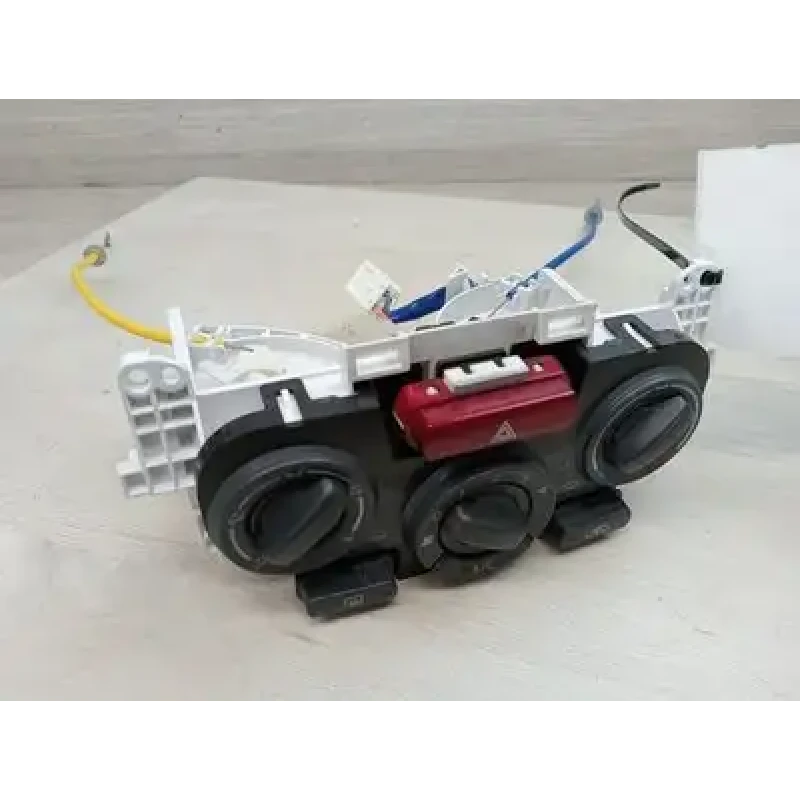 SUBARU FORESTER HEATER/AC CONTROLS SINGLE ZONE CLIMATE CONTROL TYPE, P/N SC030,