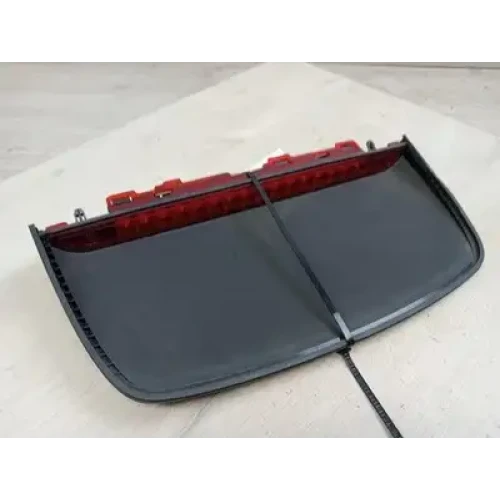 HOLDEN COMMODORE HIGH LEVEL STOPLIGHT VE, SEDAN, 08/06-05/13 2006 HOLDEN COMMODORE HIGH LEVEL STOPLIGHT VE, SEDAN, 08/06-05/13 2006