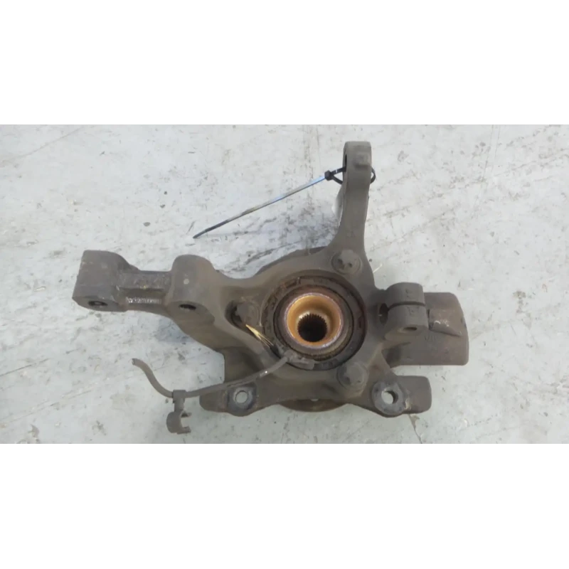 HOLDEN ASTRA RIGHT FRONT HUB ASSEMBLY AH, DIESEL, ABS TYPE, 10/04-08/09 2008