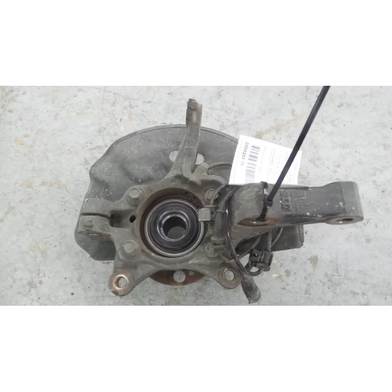 HYUNDAI TUCSON LEFT FRONT HUB ASSEMBLY TL, FWD, 06/18-01/21 2019