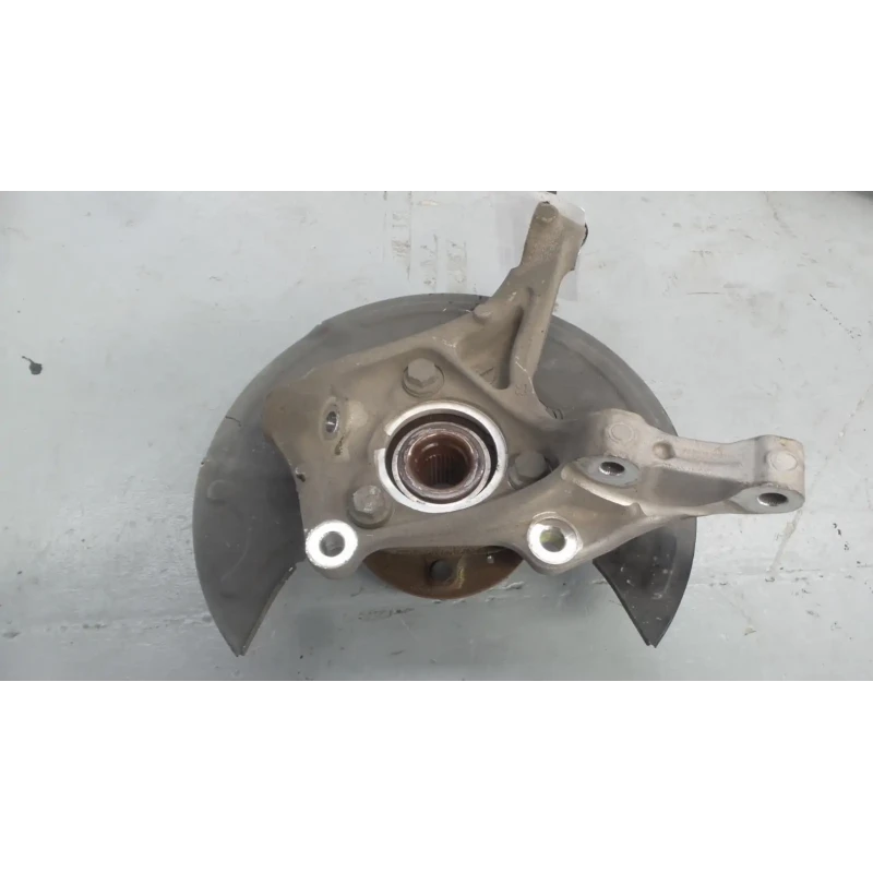 HOLDEN EQUINOX LEFT FRONT HUB ASSEMBLY EQ, FWD, 1.5, PETROL, AUTO T/M, 09/17-12/