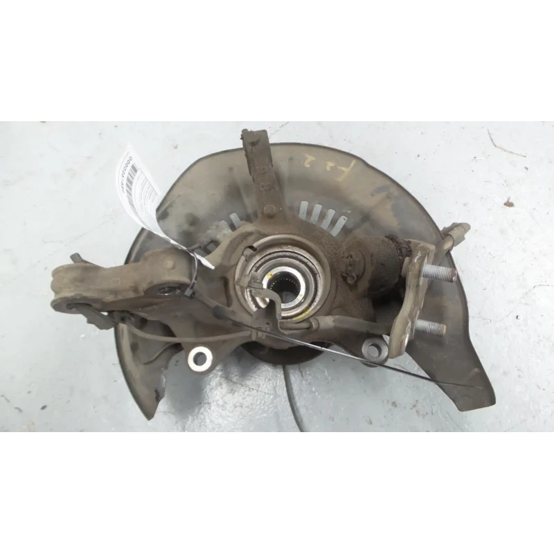 TOYOTA KLUGER RIGHT FRONT HUB ASSEMBLY GSU40-GSU45, 2WD TYPE, 05/07-02/14 2012