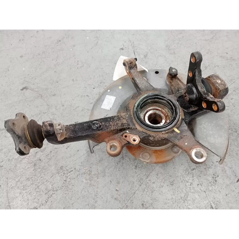 MAZDA BT50 LEFT FRONT HUB ASSEMBLY UN, 4WD, NON ABS TYPE, 11/06-09/11 2011