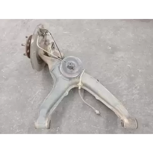 HOLDEN COMMODORE RIGHT REAR HUB ASSEMBLY VX2-VZ, WAGON, 09/01-09/07 2006