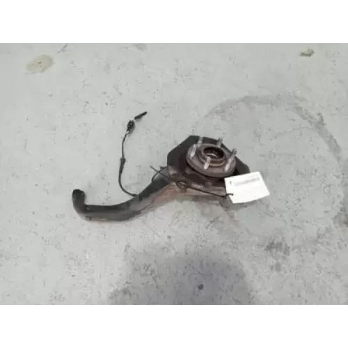NISSAN NAVARA RIGHT FRONT HUB ASSEMBLY D40 (VIN VSK), 4WD, ABS TYPE, 09/05-08/15