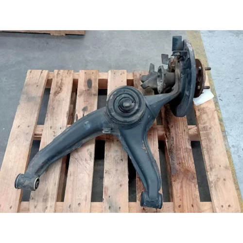 HOLDEN COMMODORE LEFT REAR HUB ASSEMBLY VX2-VZ, SEDAN, 09/01-09/07 2005