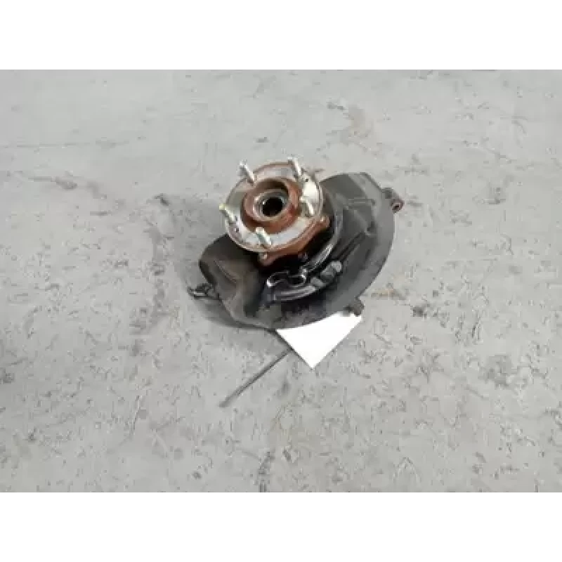 HYUNDAI TUCSON LEFT FRONT HUB ASSEMBLY TL, FWD, 06/15-06/18 2016