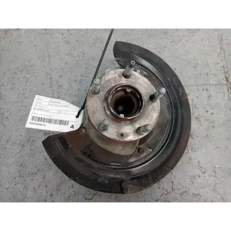 HOLDEN COMMODORE RIGHT FRONT HUB ASSEMBLY VF, 05/13-12/17 2014