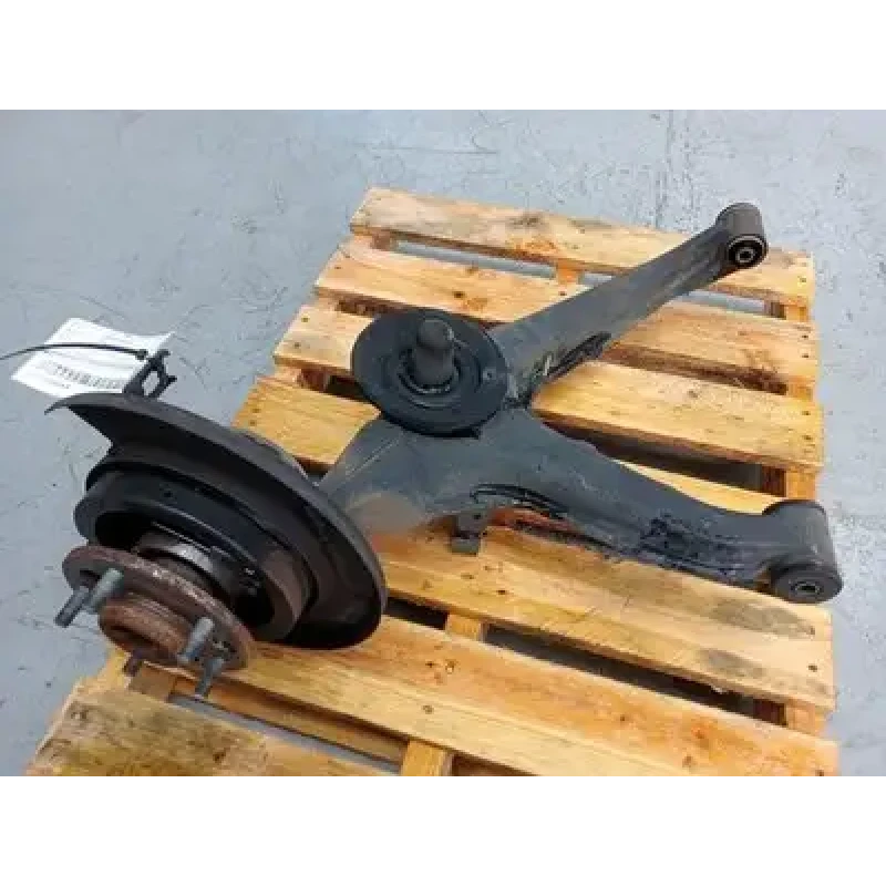HOLDEN COMMODORE RIGHT REAR HUB ASSEMBLY VX2-VZ, WAGON, 09/01-09/07 2005