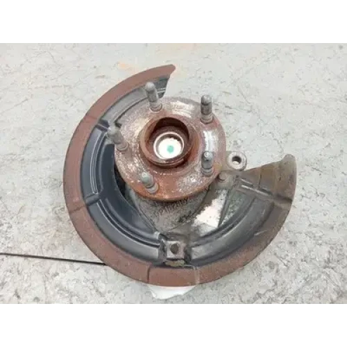 HOLDEN COMMODORE LEFT FRONT HUB ASSEMBLY VE, W/ ABS SENSOR, V6 TYPE, 08/06-05/13 HOLDEN COMMODORE LEFT FRONT HUB ASSEMBLY VE, W/ ABS SENSOR, V6 TYPE, 08/06-05/13