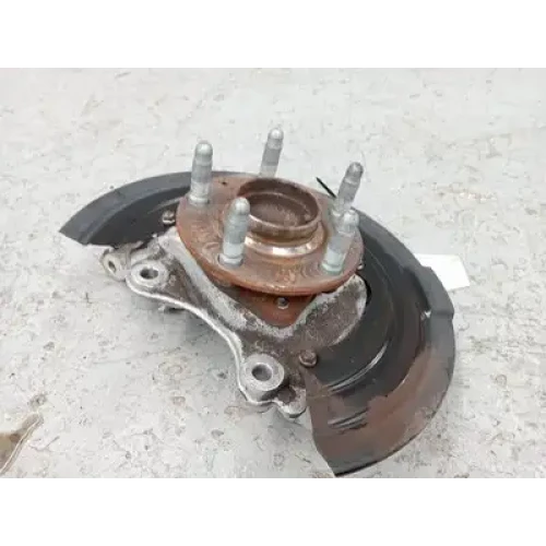 HOLDEN COMMODORE RIGHT FRONT HUB ASSEMBLY VF, 05/13-12/17 2014 HOLDEN COMMODORE RIGHT FRONT HUB ASSEMBLY VF, 05/13-12/17 2014