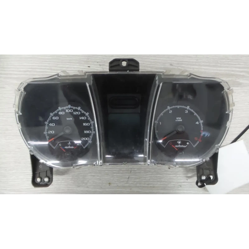 HOLDEN COLORADO INSTRUMENT CLUSTER MANUAL T/M, 4WD, RG, 01/12-06/16 2014