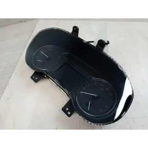 LDV DELIVER 9 INSTRUMENT CLUSTER DISPLAY CLUSTER, AUTO T/M, 07/20- 2021