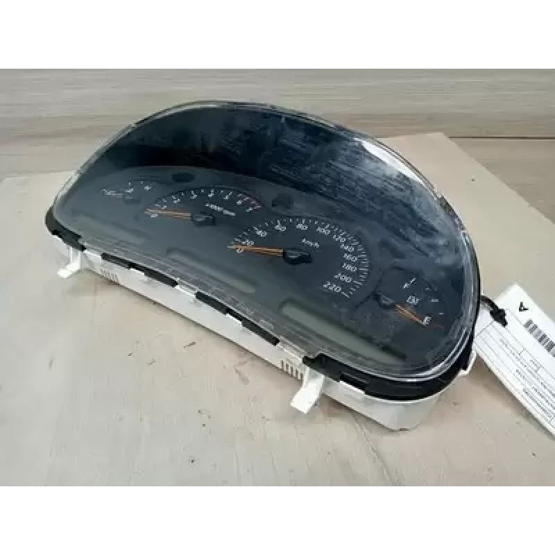 HOLDEN COMMODORE INSTRUMENT CLUSTER VT 3.8 V6 SS, CALAIS BERLINA (3 DISPLAY) 09/