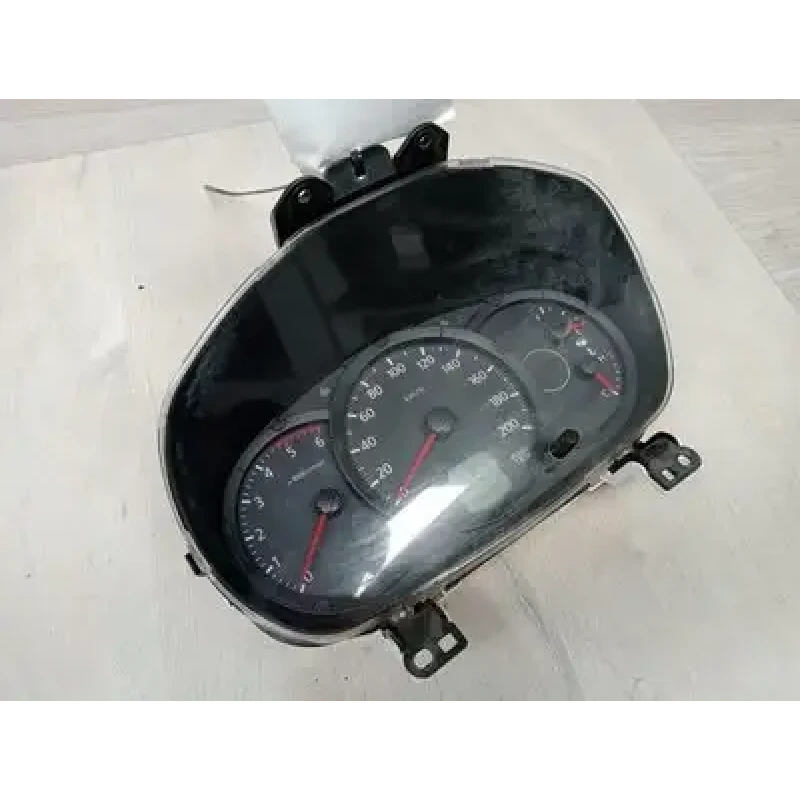 MITSUBISHI TRITON INSTRUMENT CLUSTER INSTRUMENT CLUSTER, DIESEL, AUTO T/M, 2WD/4