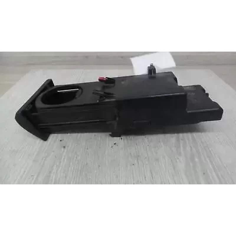 TOYOTA HILUX TRIM PANEL CUP HOLDER IN DASH (LH SIDE), 09/15- 2018