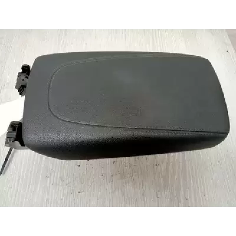 HOLDEN COMMODORE CONSOLE CONSOLE LID ONLY, LEATHER, CALAIS, BZ, 10/17-12/20 2019