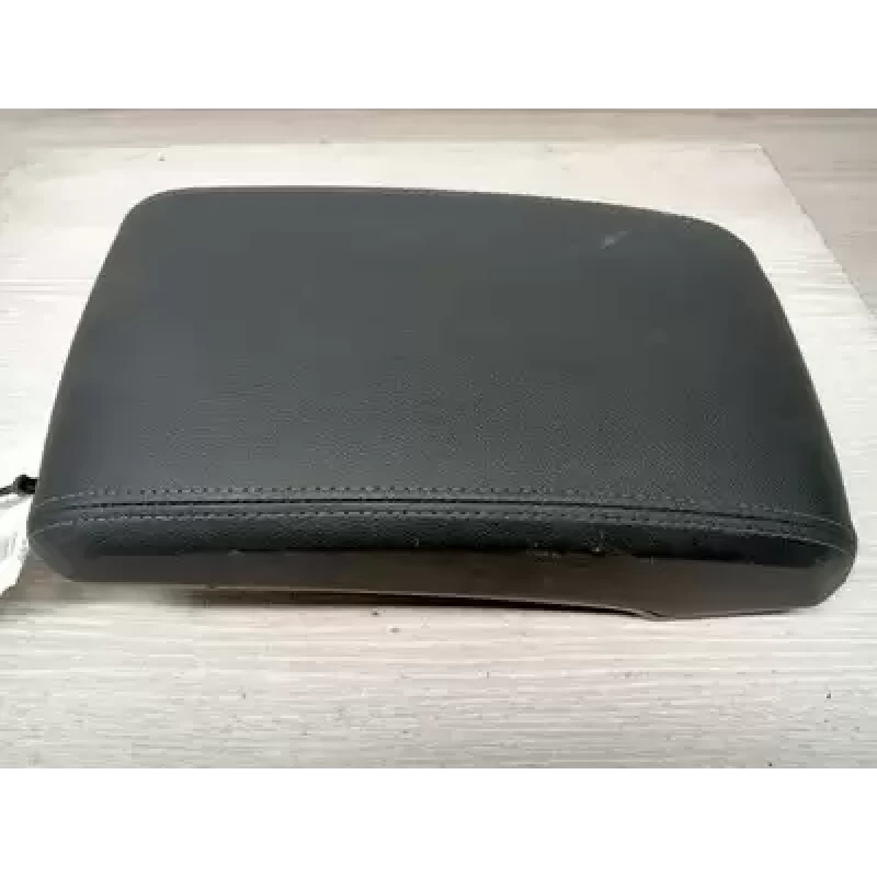 HOLDEN TRAILBLAZER CONSOLE RG, CONSOLE LID ONLY, LEATHER, BLACK, 07/16-12/20 201