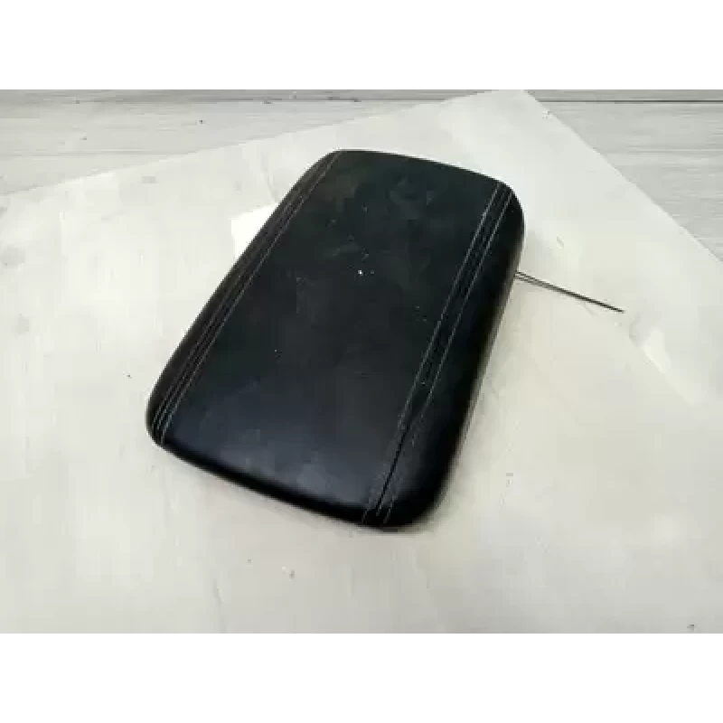 HOLDEN COMMODORE CONSOLE COSOLE LID ONLY, LEATHER, VF, 05/13-12/17 2015