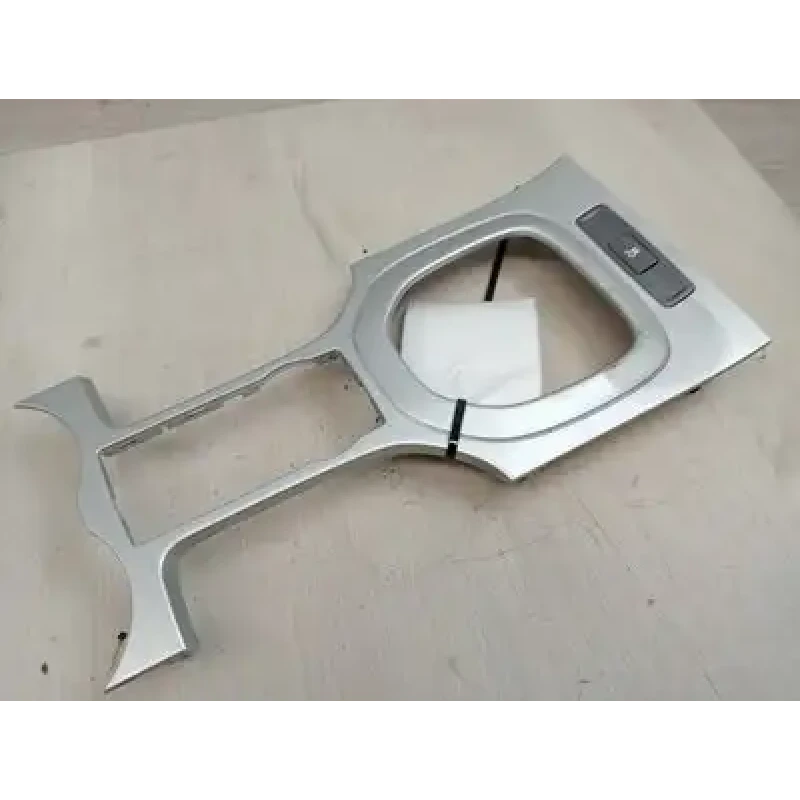 HOLDEN COMMODORE CONSOLE VE, CONSOLE INSERT FOR SHIFTER, AUTO T/M, SILVER, 08/06