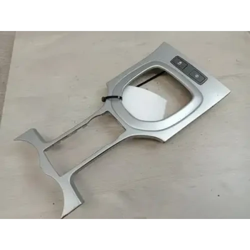 HOLDEN COMMODORE CONSOLE VE, CONSOLE INSERT FOR SHIFTER, AUTO T/M, SILVER, 08/06