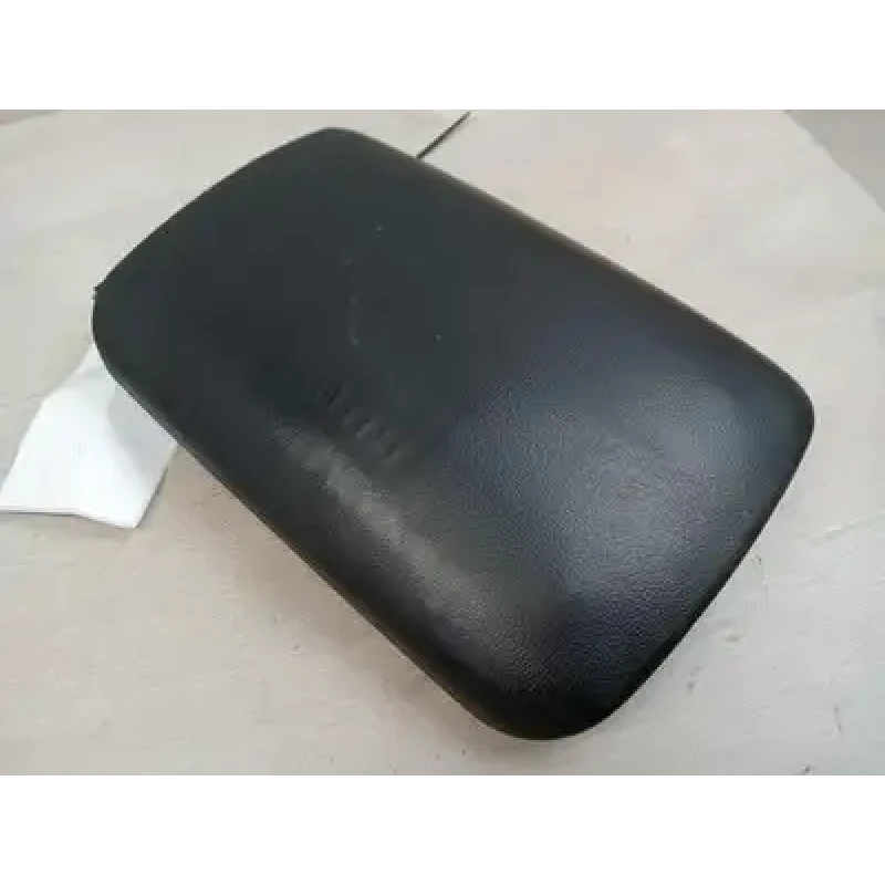 HOLDEN COMMODORE CONSOLE CONSOLE LID ONLY, VE, 08/06-05/13 2011 HOLDEN COMMODORE CONSOLE CONSOLE LID ONLY, VE, 08/06-05/13 2011