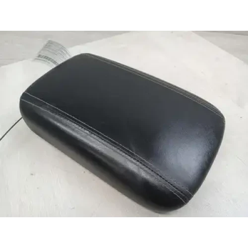 HOLDEN COMMODORE CONSOLE COSOLE LID ONLY, LEATHER, W/ WHITE STITCHING, VF, 05/13 HOLDEN COMMODORE CONSOLE COSOLE LID ONLY, LEATHER, W/ WHITE STITCHING, VF, 05/13