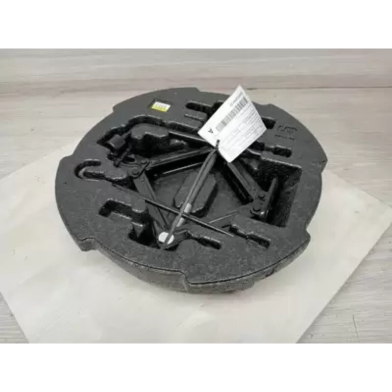 HYUNDAI I30 JACK/TOOL KIT GD, 03/12-04/17 2015