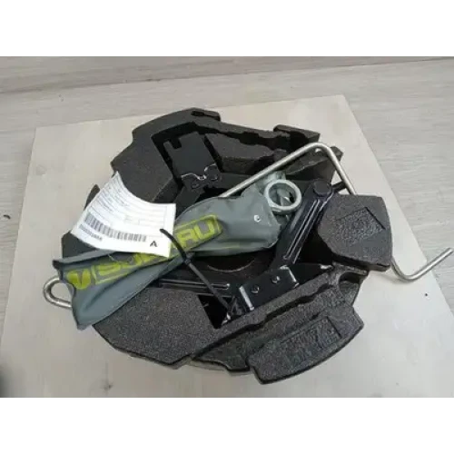 SUBARU XV JACK/TOOL KIT G4X, 08/11-04/17 2014